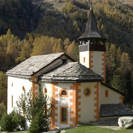 Antigua Saas-Grund